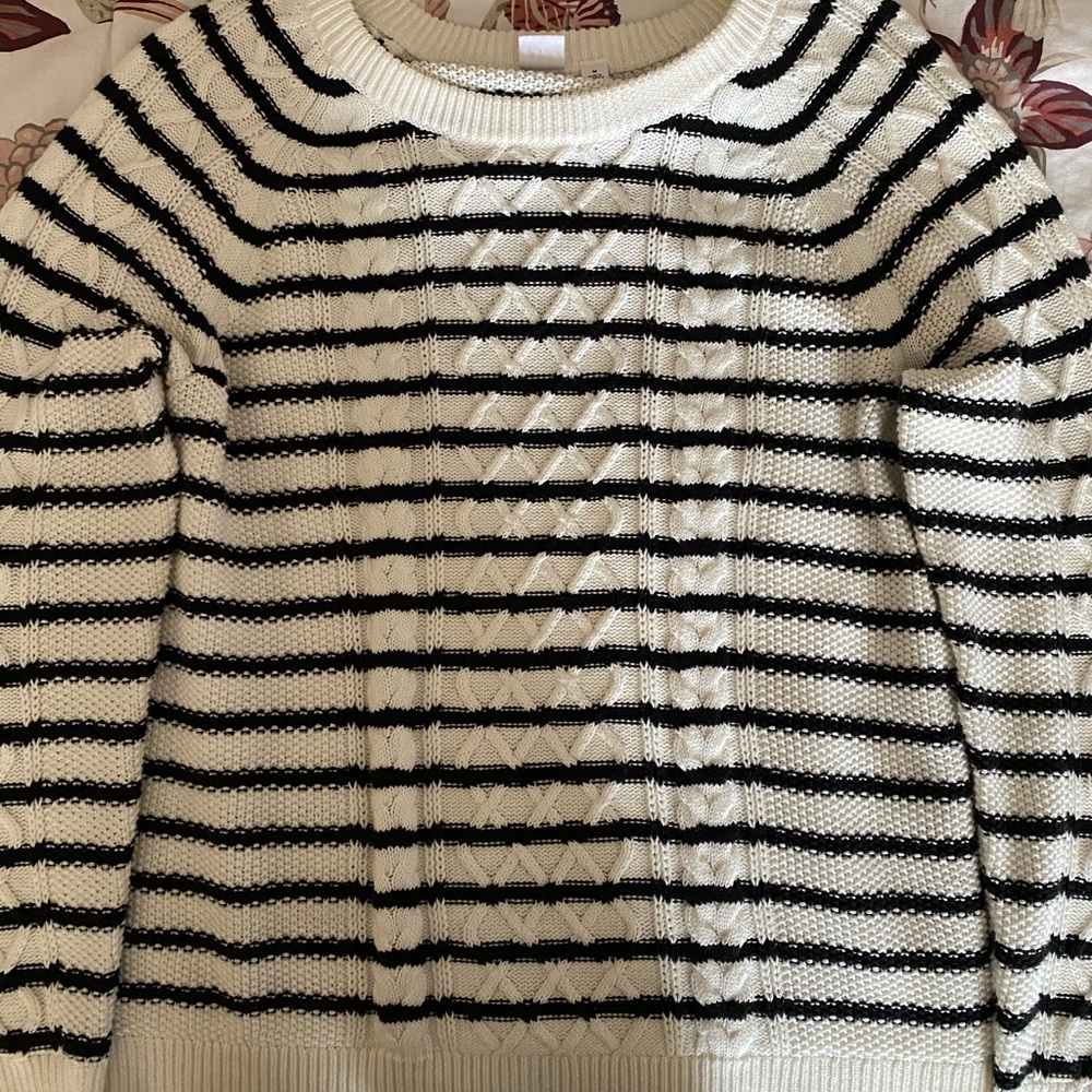 Gap Sweater